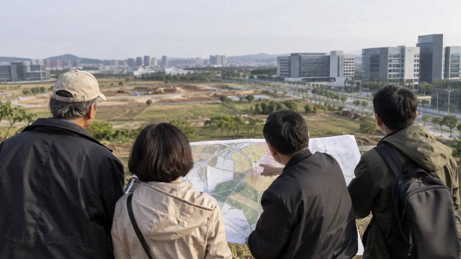 竹科三期規劃：地主補償選項現在能確定嗎？原創情境圖